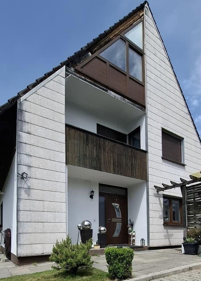 Prodej domu 104 m², pozemek 397 m², Griegweg 23a, Geretsried, Bavorsko Prodej domu 104 m², pozemek 397 m², Griegweg 23a, Geretsried, Bavorsko