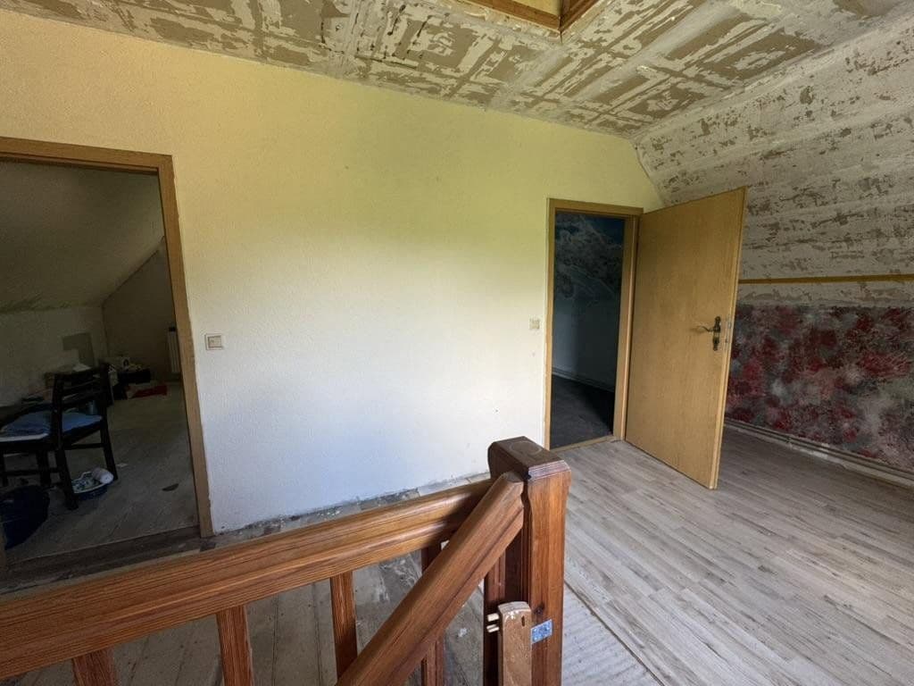 Prodej domu 120 m², pozemek 4.500 m², Königendorferstr. 85, Dessau-Rosslau, Sasko-Anhaltsko Prodej domu 120 m², pozemek 4.500 m², Königendorferstr. 85, Dessau-Rosslau, Sasko-Anhaltsko
