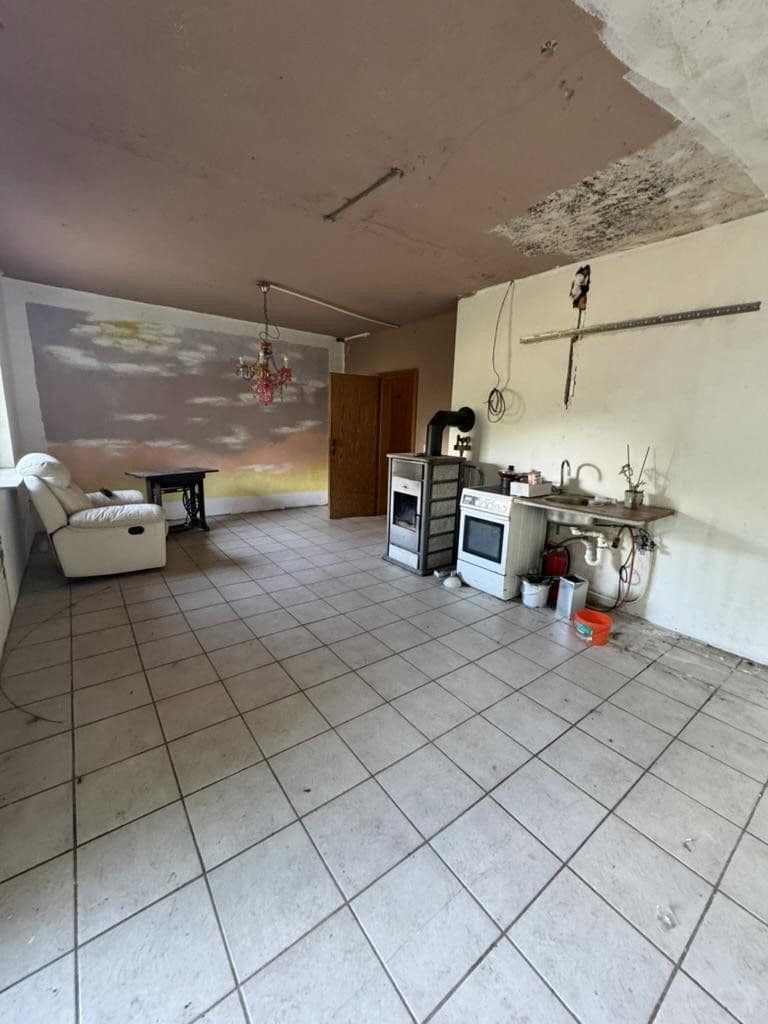 Prodej domu 120 m², pozemek 4.500 m², Königendorferstr. 85, Dessau-Rosslau, Sasko-Anhaltsko Prodej domu 120 m², pozemek 4.500 m², Königendorferstr. 85, Dessau-Rosslau, Sasko-Anhaltsko