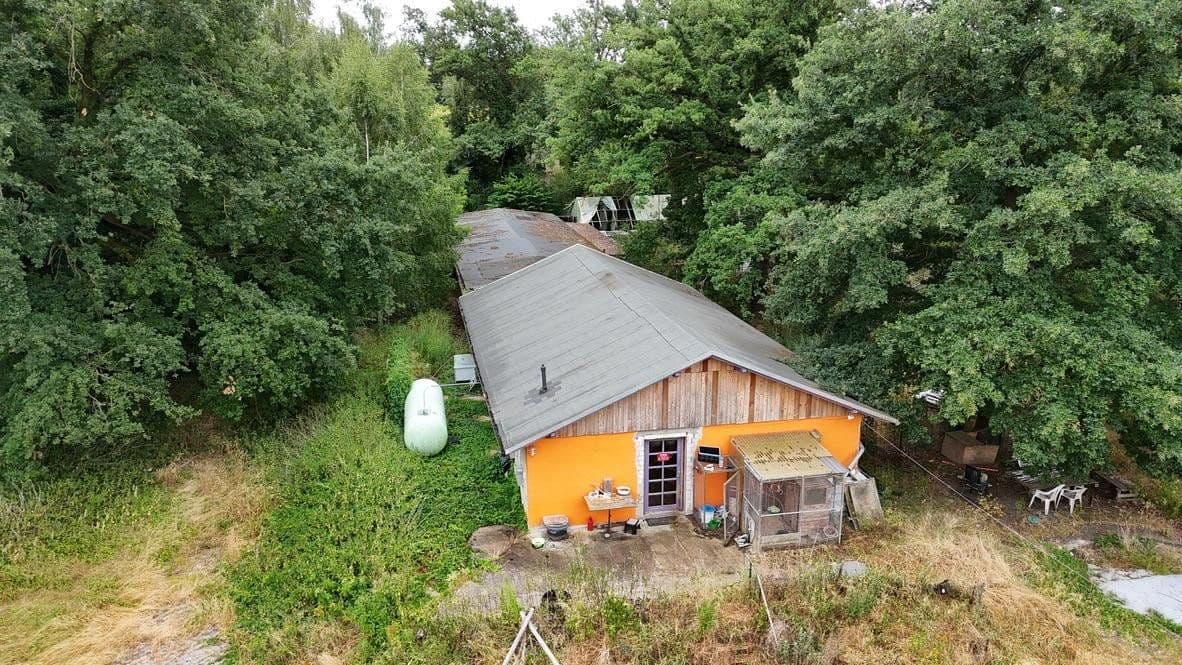 Prodej domu 120 m², pozemek 4.500 m², Königendorferstr. 85, Dessau-Rosslau, Sasko-Anhaltsko Prodej domu 120 m², pozemek 4.500 m², Königendorferstr. 85, Dessau-Rosslau, Sasko-Anhaltsko
