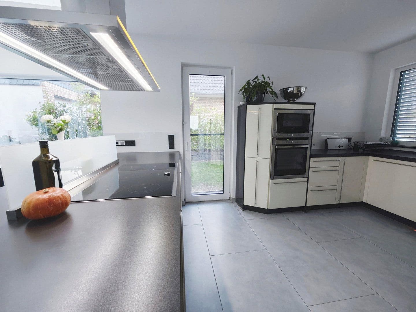 Prodej domu 163 m², pozemek 522 m², Rheinbach, Severní Porýní-Vestfálsko Prodej domu 163 m², pozemek 522 m², Rheinbach, Severní Porýní-Vestfálsko
