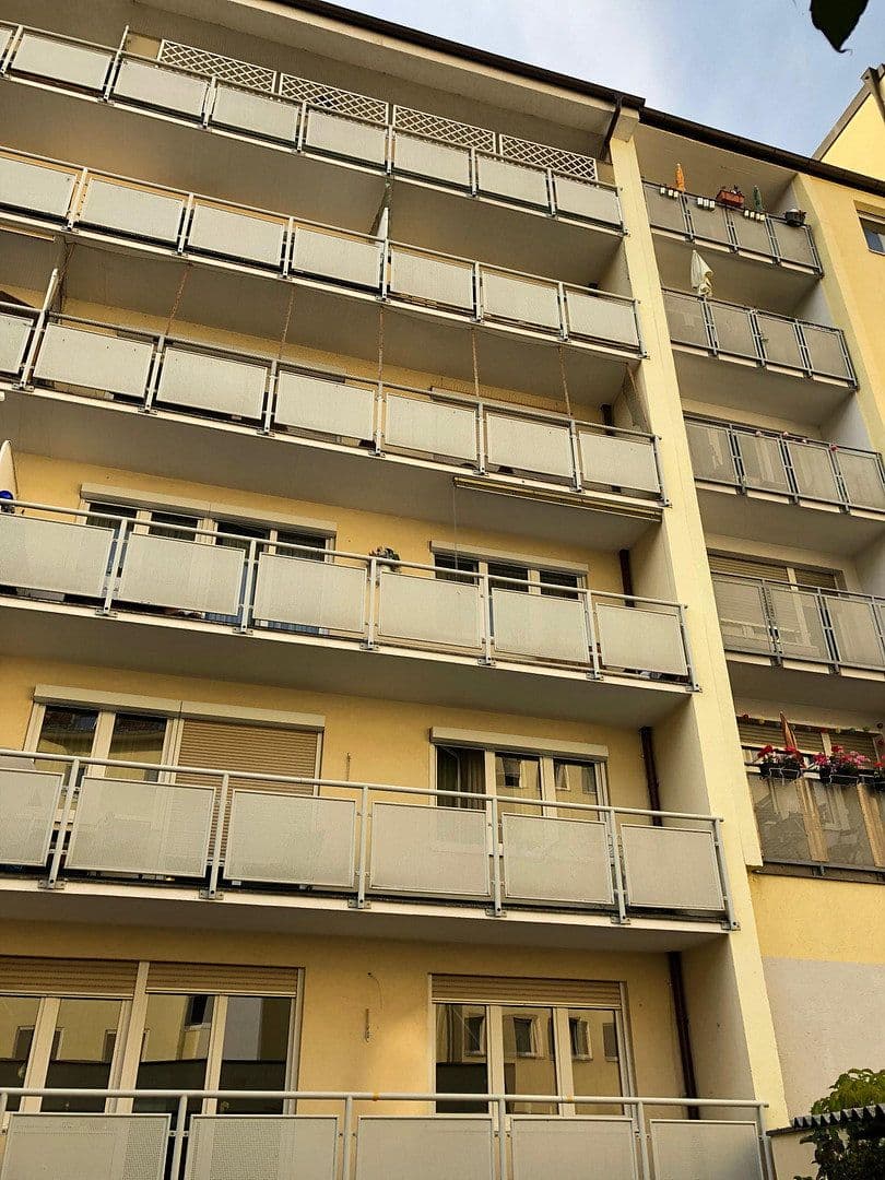 Prodej bytu 3+1 80 m², Prinzregentenstr. 154, München, Bavorsko Prodej bytu 3+1 80 m², Prinzregentenstr. 154, München, Bavorsko