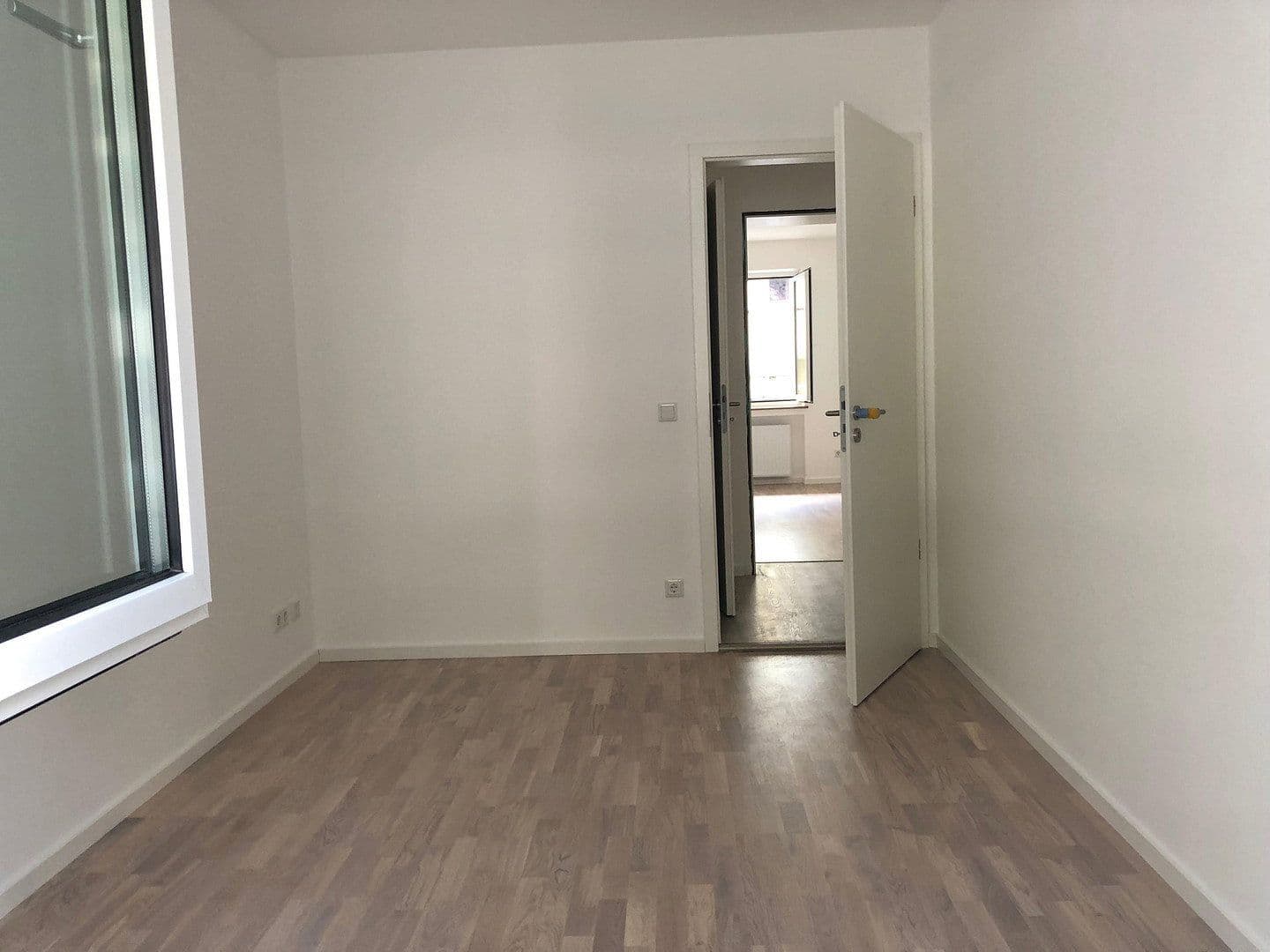 Prodej bytu 3+1 80 m², Prinzregentenstr. 154, München, Bavorsko Prodej bytu 3+1 80 m², Prinzregentenstr. 154, München, Bavorsko