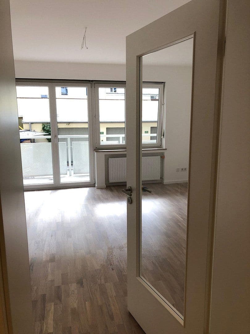 Prodej bytu 3+1 80 m², Prinzregentenstr. 154, München, Bavorsko Prodej bytu 3+1 80 m², Prinzregentenstr. 154, München, Bavorsko