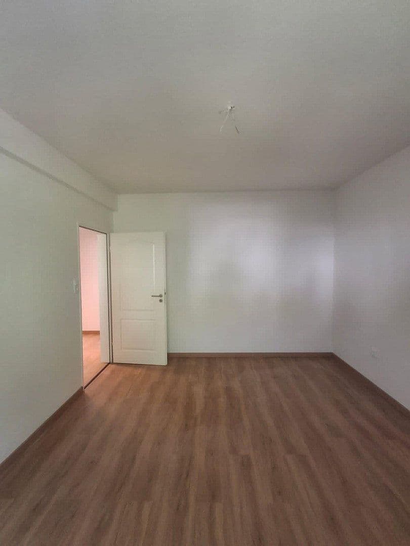 Pronájem bytu 15 m², Rollnerstraße 40, Nürnberg, Bavorsko Pronájem bytu 15 m², Rollnerstraße 40, Nürnberg, Bavorsko