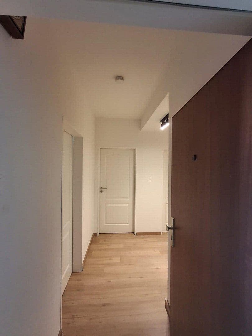 Pronájem bytu 15 m², Rollnerstraße 40, Nürnberg, Bavorsko Pronájem bytu 15 m², Rollnerstraße 40, Nürnberg, Bavorsko