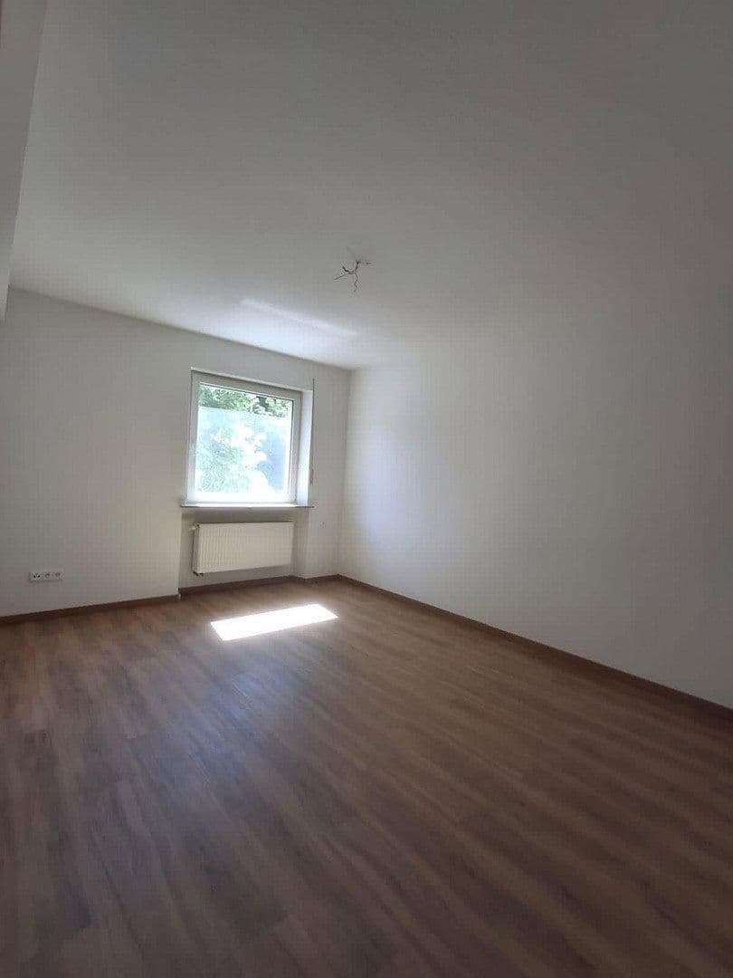Pronájem bytu 15 m², Rollnerstraße 40, Nürnberg, Bavorsko Pronájem bytu 15 m², Rollnerstraße 40, Nürnberg, Bavorsko