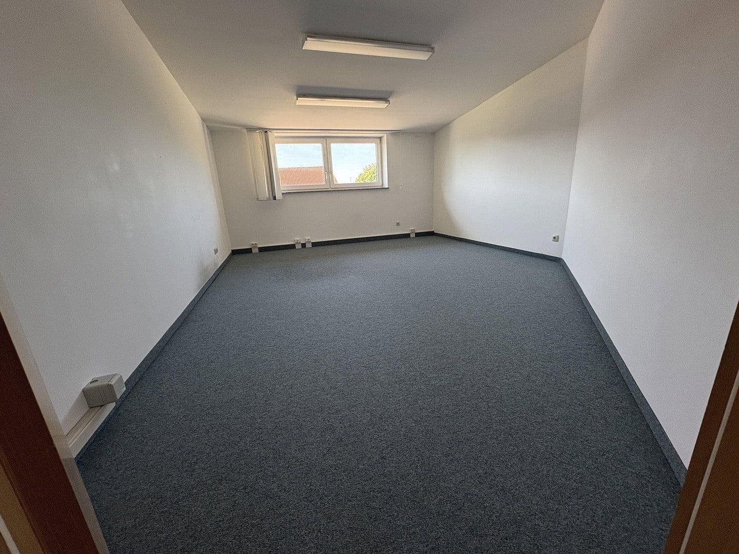 Pronájem kanceláře 300 m², Marktoberdorf, Bavorsko Pronájem kanceláře 300 m², Marktoberdorf, Bavorsko