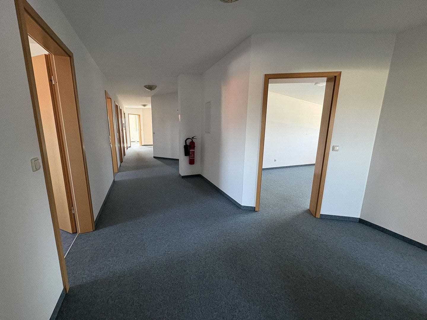 Pronájem kanceláře 300 m², Marktoberdorf, Bavorsko Pronájem kanceláře 300 m², Marktoberdorf, Bavorsko
