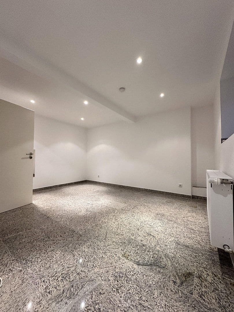 Pronájem domu 100 m², pozemek 600 m², Wetter (Ruhr), Severní Porýní-Vestfálsko Pronájem domu 100 m², pozemek 600 m², Wetter (Ruhr), Severní Porýní-Vestfálsko