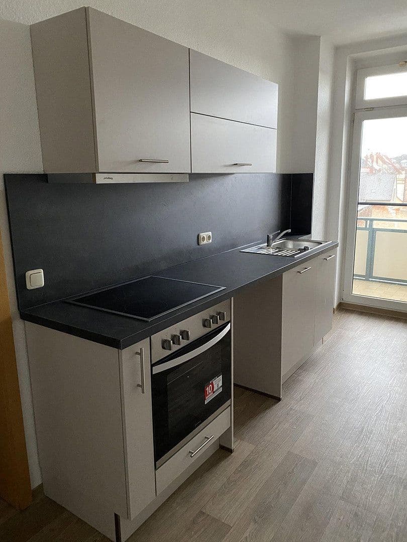 Pronájem bytu 1+1 49 m², Thümmelstr.23, Starohrad, Durynsko Pronájem bytu 1+1 49 m², Thümmelstr.23, Starohrad, Durynsko