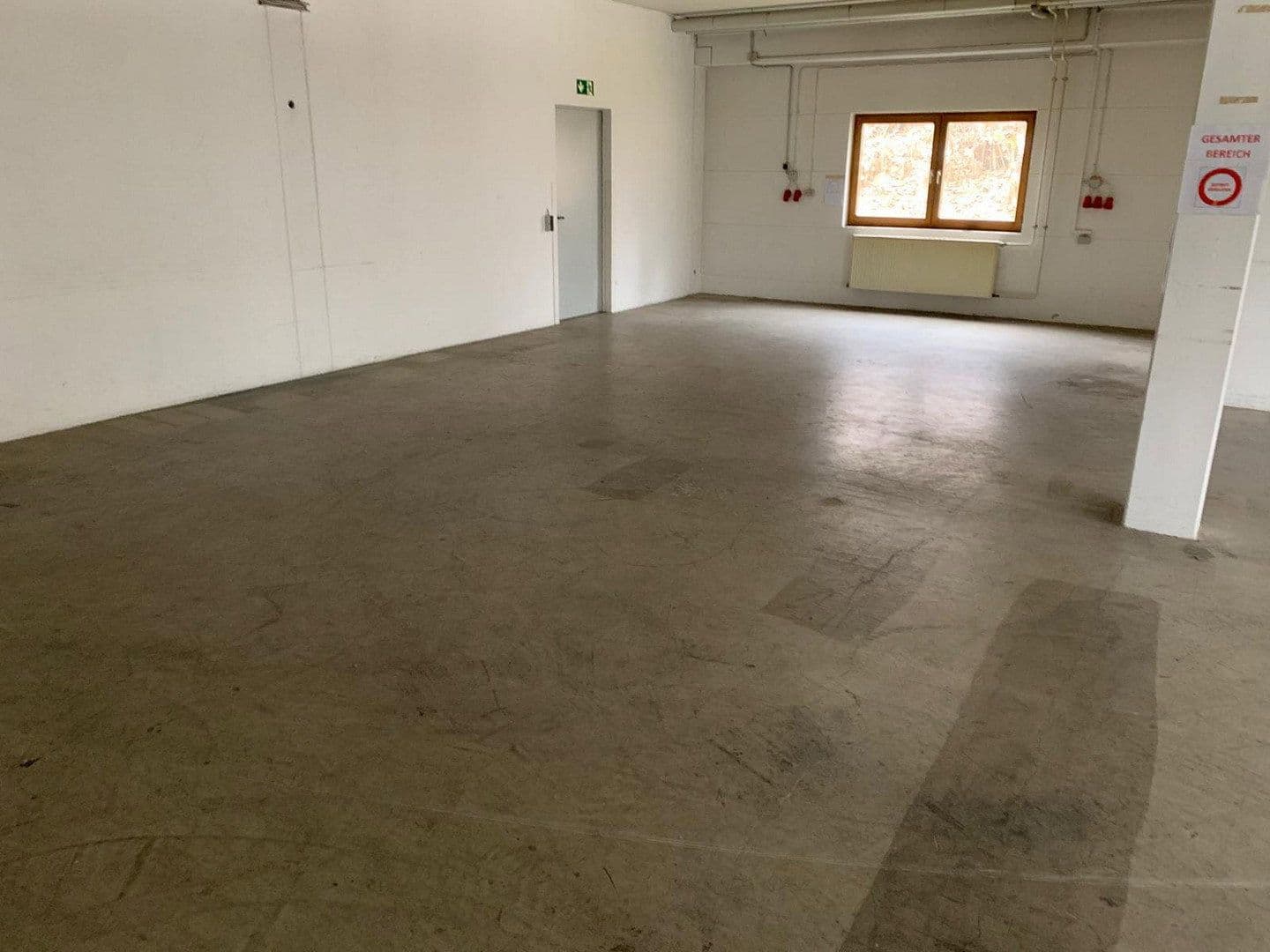 Pronájem nebytového prostoru 6.000 m², Ratzinger Weg 26, Kostelec nad Lesy, Bavorsko Pronájem nebytového prostoru 6.000 m², Ratzinger Weg 26, Kostelec nad Lesy, Bavorsko