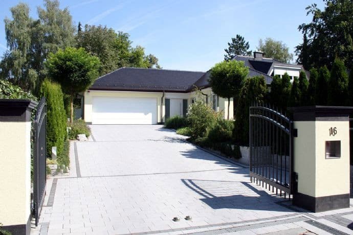 Prodej domu 400 m², pozemek 1.500 m², Bad Saulgau, Bádensko-Württembersko Prodej domu 400 m², pozemek 1.500 m², Bad Saulgau, Bádensko-Württembersko