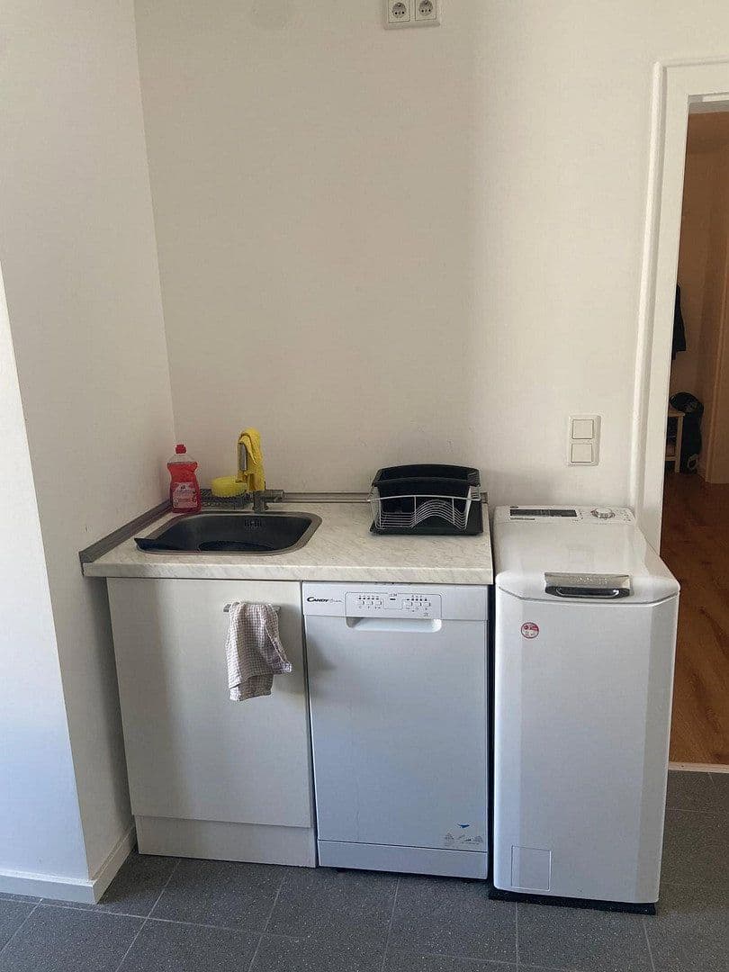 Pronájem bytu 2+1 65 m², Derendorfer Straße 14, Düsseldorf, Severní Porýní-Vestfálsko Pronájem bytu 2+1 65 m², Derendorfer Straße 14, Düsseldorf, Severní Porýní-Vestfálsko