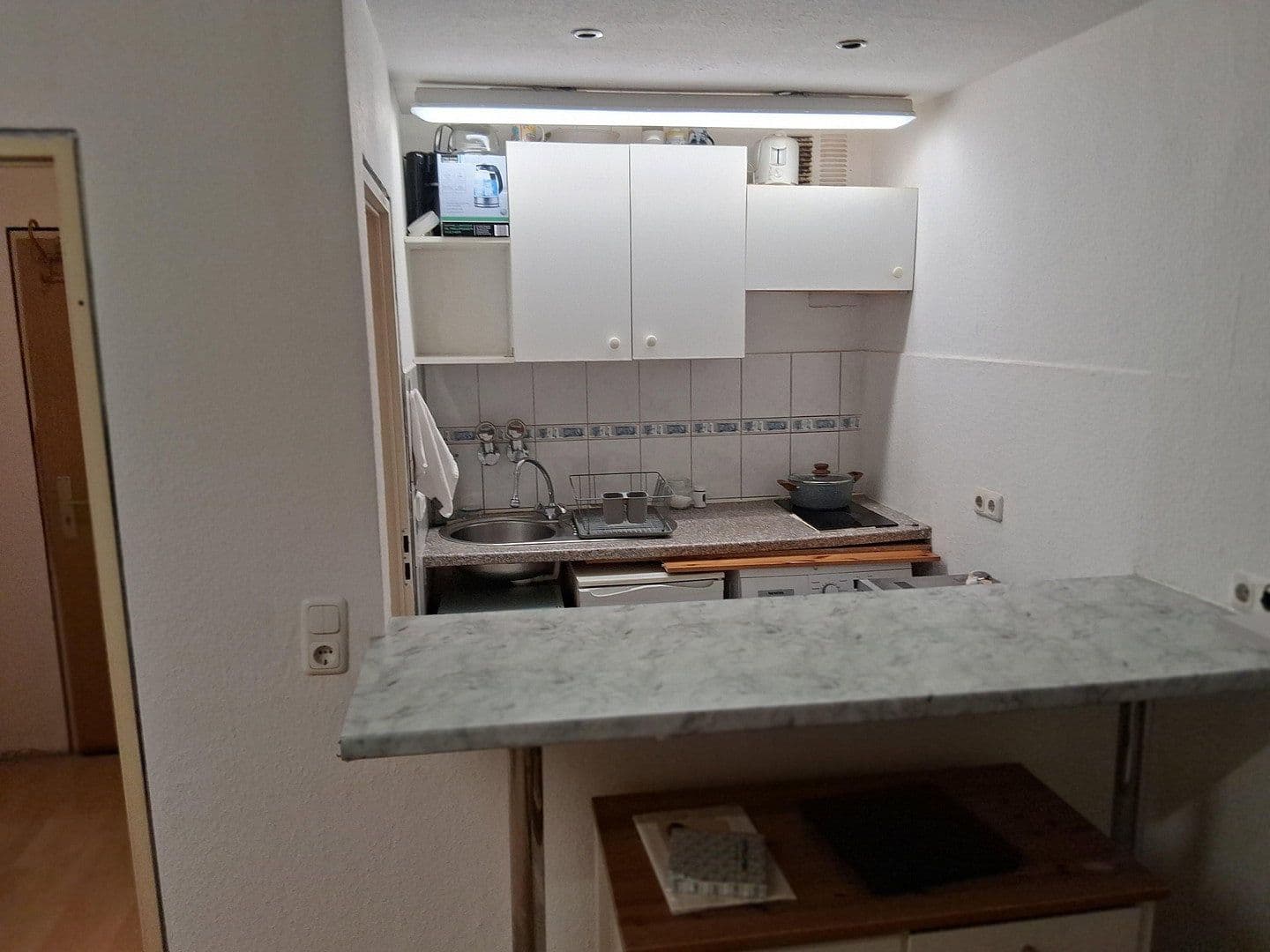 Prodej bytu 1+1 26 m², Oeserstr. 99-101, Frankfurt-Nied, Hessen Prodej bytu 1+1 26 m², Oeserstr. 99-101, Frankfurt-Nied, Hessen