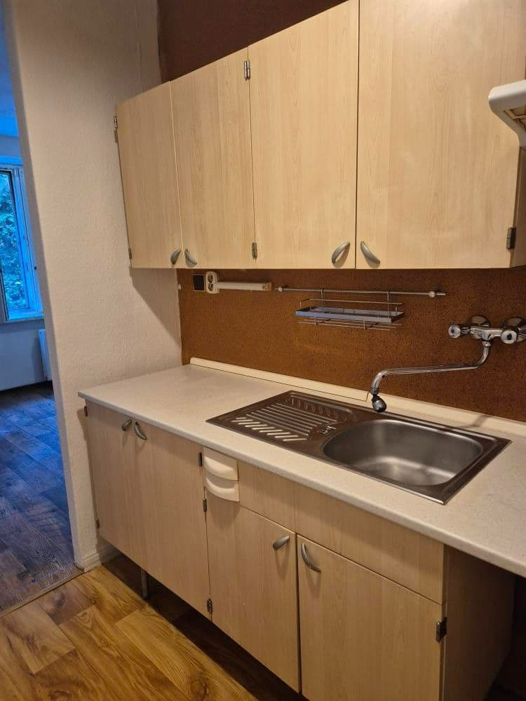 Pronájem bytu 1+kk 34 m², Květinová, Orlová, Moravskoslezský kraj Pronájem bytu 1+kk 34 m², Květinová, Orlová, Moravskoslezský kraj