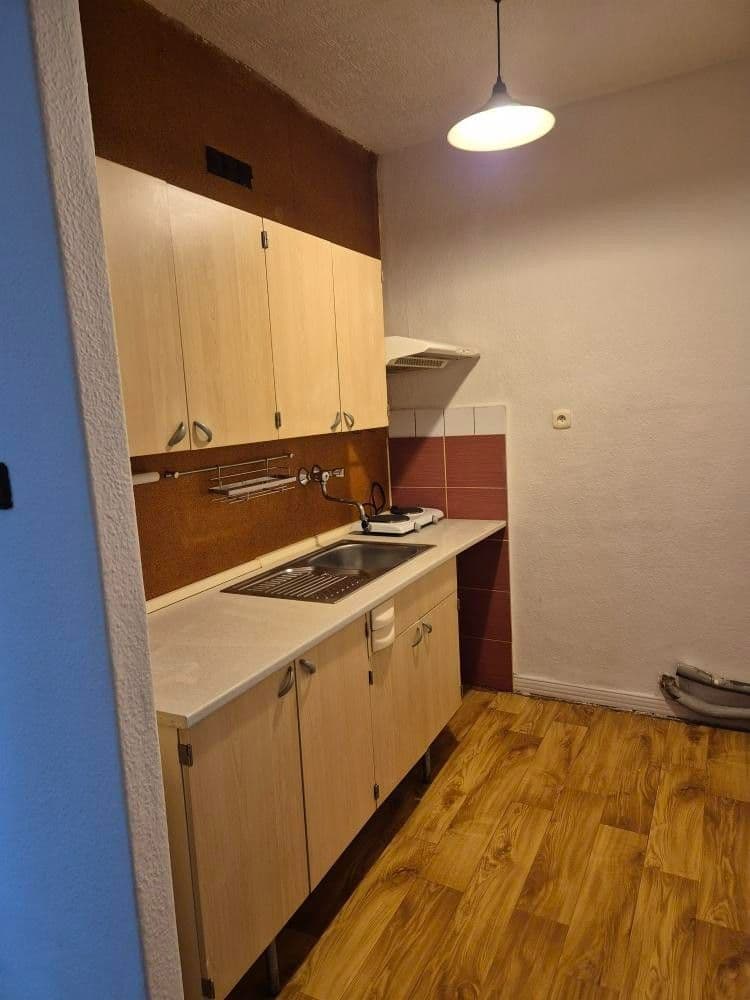Pronájem bytu 1+kk 34 m², Květinová, Orlová, Moravskoslezský kraj Pronájem bytu 1+kk 34 m², Květinová, Orlová, Moravskoslezský kraj