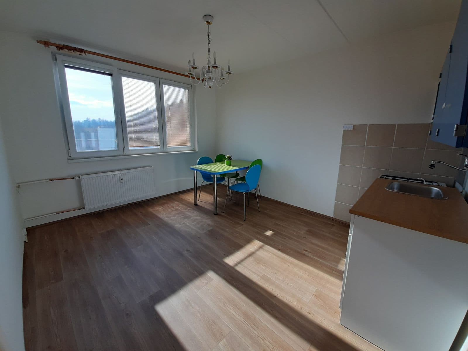 Pronájem bytu 1+1 37 m², Pod Hůrkou, Klatovy, Plzeňský kraj Pronájem bytu 1+1 37 m², Pod Hůrkou, Klatovy, Plzeňský kraj
