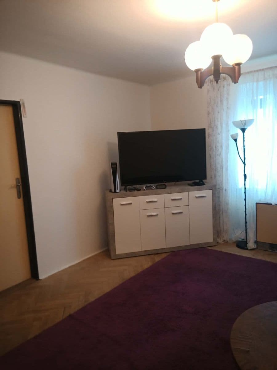 Prodej bytu 2+1 55 m², Na Kloboučku, Brandýs nad Labem-Stará Boleslav, Středočeský kraj Prodej bytu 2+1 55 m², Na Kloboučku, Brandýs nad Labem-Stará Boleslav, Středočeský kraj