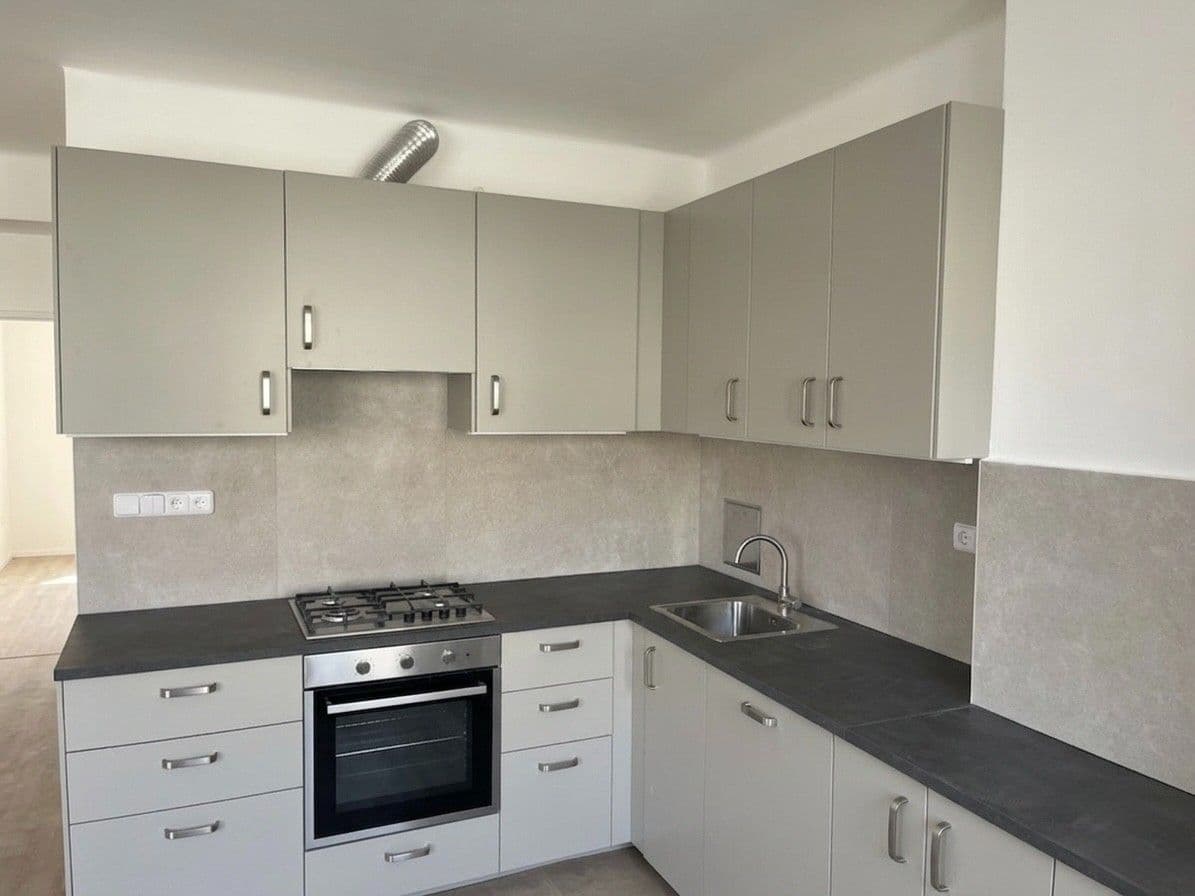 Prodej bytu 2+kk 65 m², V Olšinách, Praha, Praha Prodej bytu 2+kk 65 m², V Olšinách, Praha, Praha