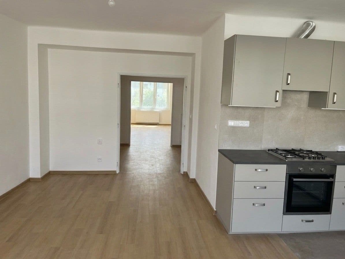 Prodej bytu 2+kk 65 m², V Olšinách, Praha, Praha Prodej bytu 2+kk 65 m², V Olšinách, Praha, Praha