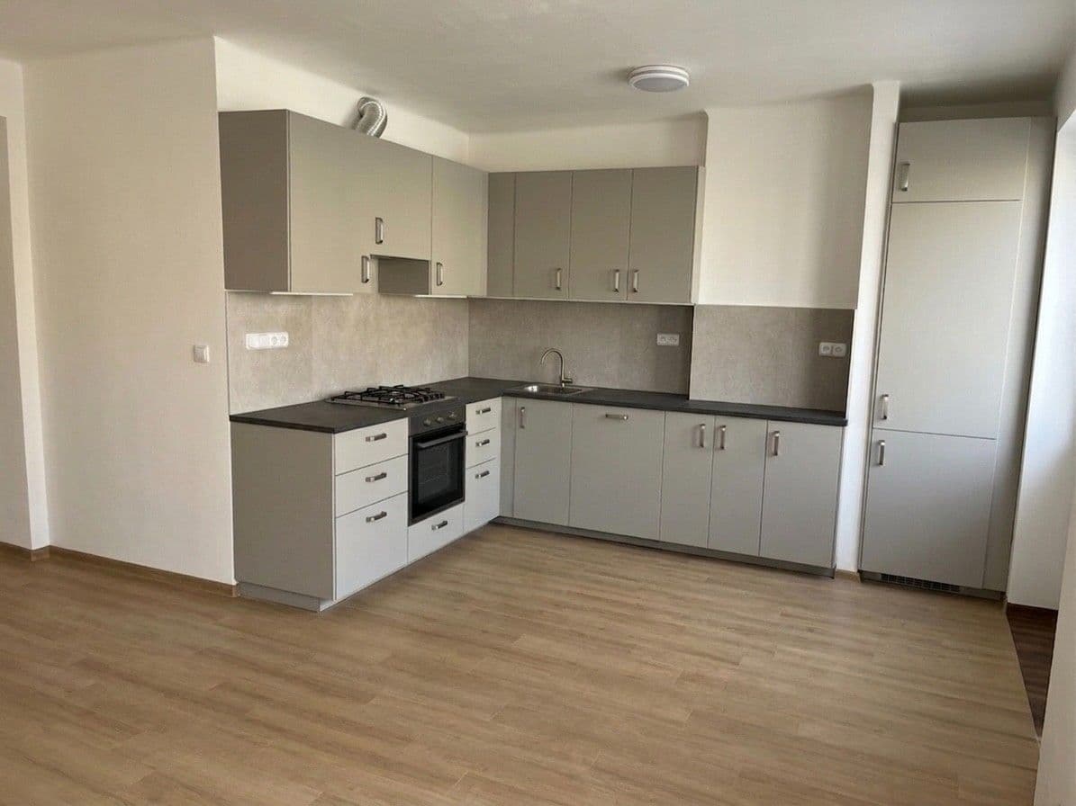 Prodej bytu 2+kk 65 m², V Olšinách, Praha, Praha Prodej bytu 2+kk 65 m², V Olšinách, Praha, Praha