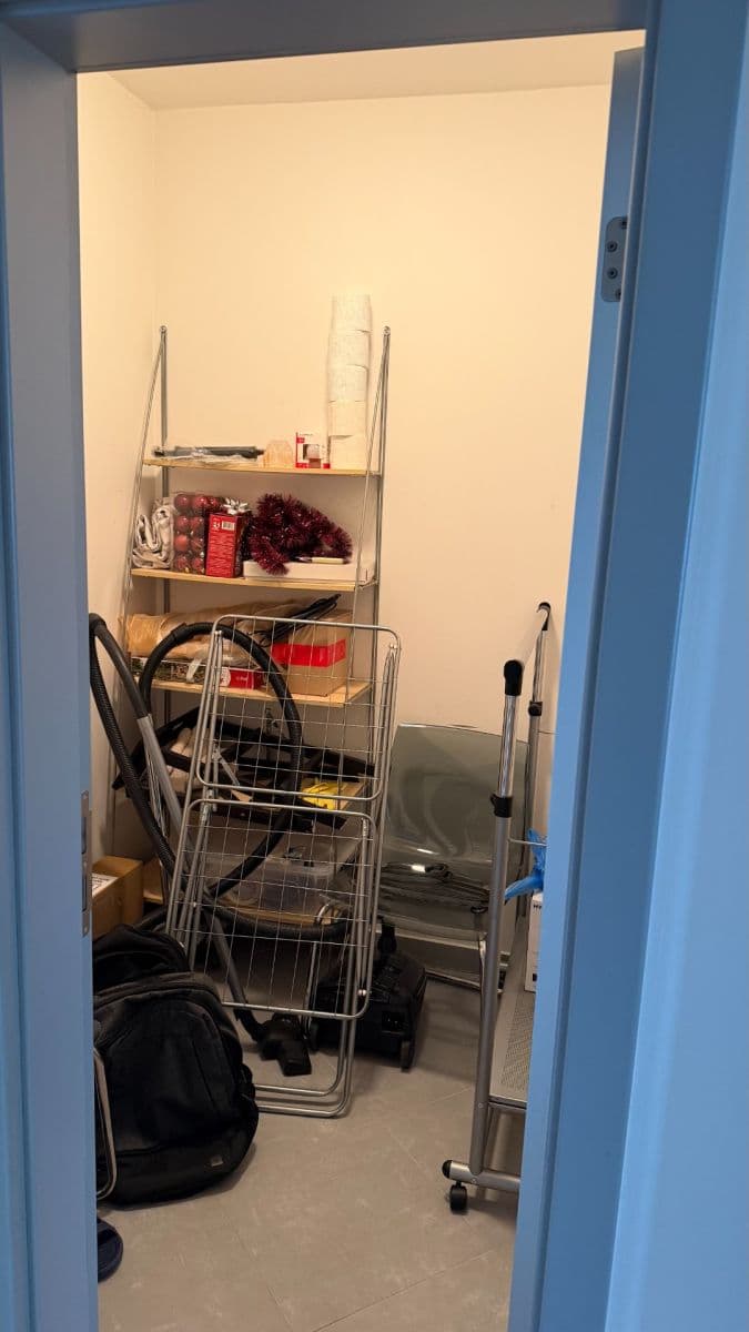 Prodej bytu 2+kk 50 m², V Zářezu, Praha, Praha Prodej bytu 2+kk 50 m², V Zářezu, Praha, Praha