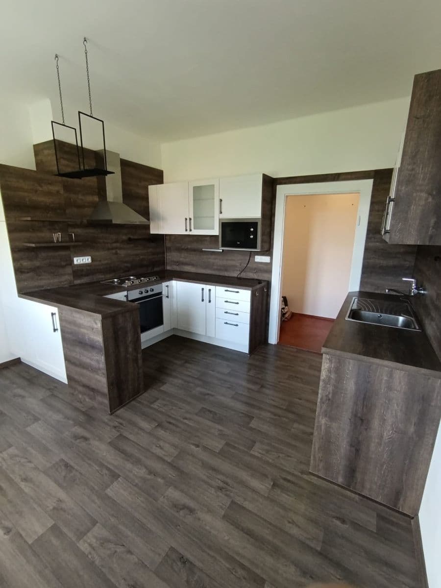 Pronájem bytu 2+1 81 m², Palachova, Ústí nad Labem, Ústecký kraj Pronájem bytu 2+1 81 m², Palachova, Ústí nad Labem, Ústecký kraj