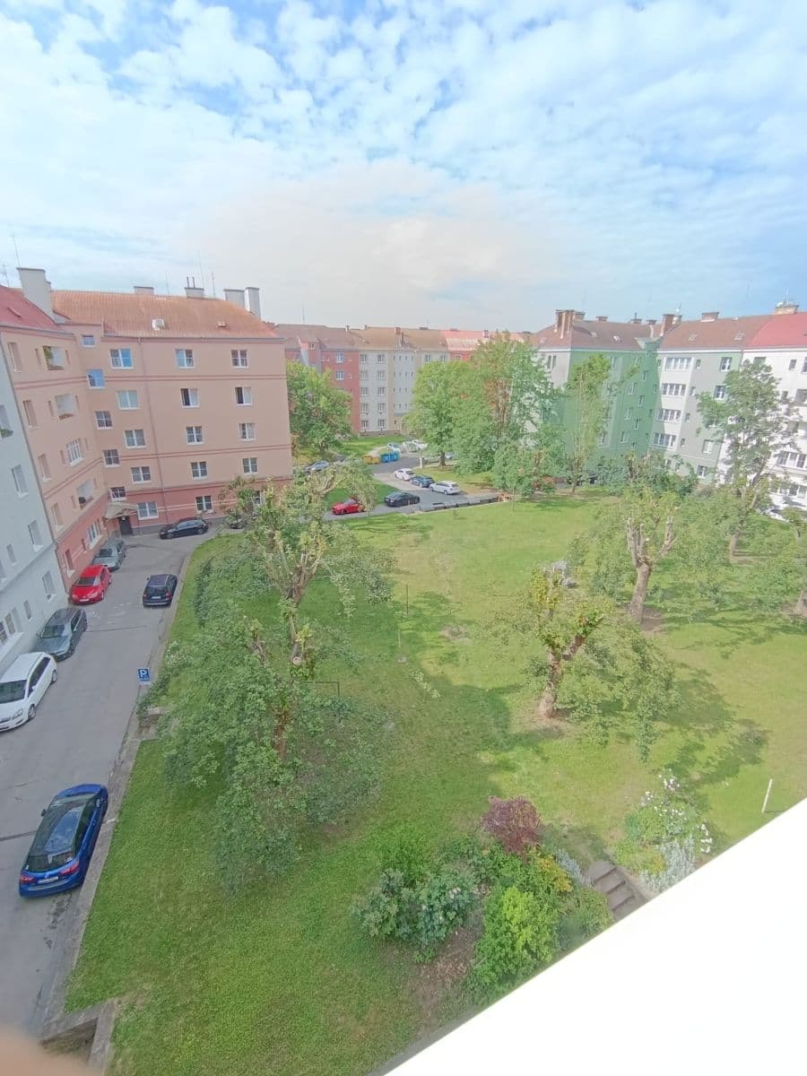 Pronájem bytu 2+1 81 m², Palachova, Ústí nad Labem, Ústecký kraj Pronájem bytu 2+1 81 m², Palachova, Ústí nad Labem, Ústecký kraj