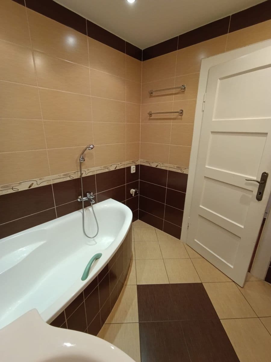 Pronájem bytu 2+1 81 m², Palachova, Ústí nad Labem, Ústecký kraj Pronájem bytu 2+1 81 m², Palachova, Ústí nad Labem, Ústecký kraj