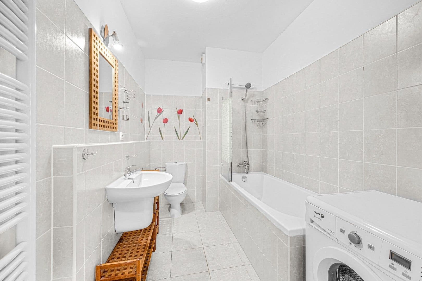Pronájem bytu 2+kk 63 m², Wiesenthalova, Praha, Praha Pronájem bytu 2+kk 63 m², Wiesenthalova, Praha, Praha
