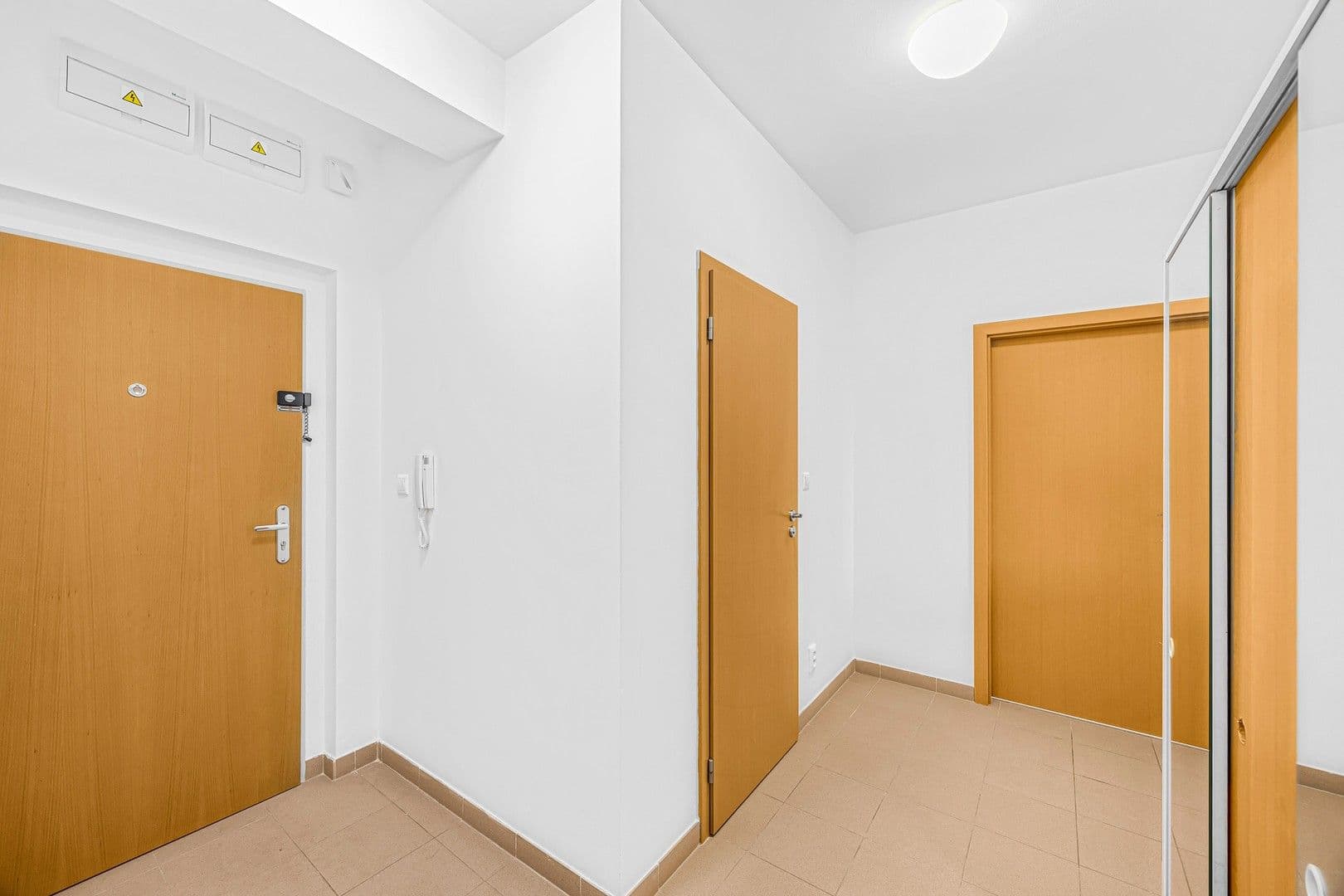 Pronájem bytu 2+kk 63 m², Wiesenthalova, Praha, Praha Pronájem bytu 2+kk 63 m², Wiesenthalova, Praha, Praha