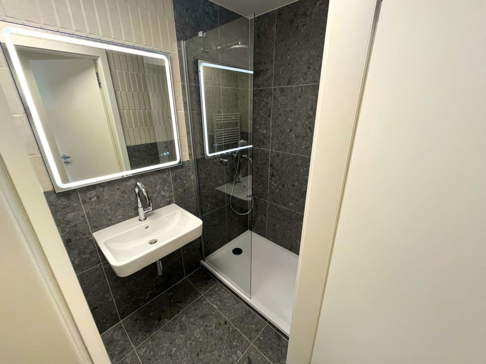 Pronájem bytu 2+kk 48 m², Bratislavská, Brno, Jihomoravský kraj Pronájem bytu 2+kk 48 m², Bratislavská, Brno, Jihomoravský kraj
