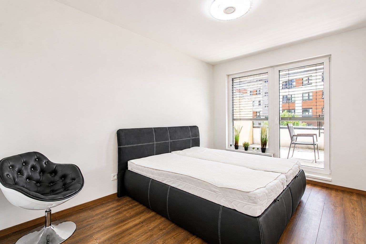 Pronájem bytu 2+kk 56 m², U plynárny, Praha, Praha Pronájem bytu 2+kk 56 m², U plynárny, Praha, Praha