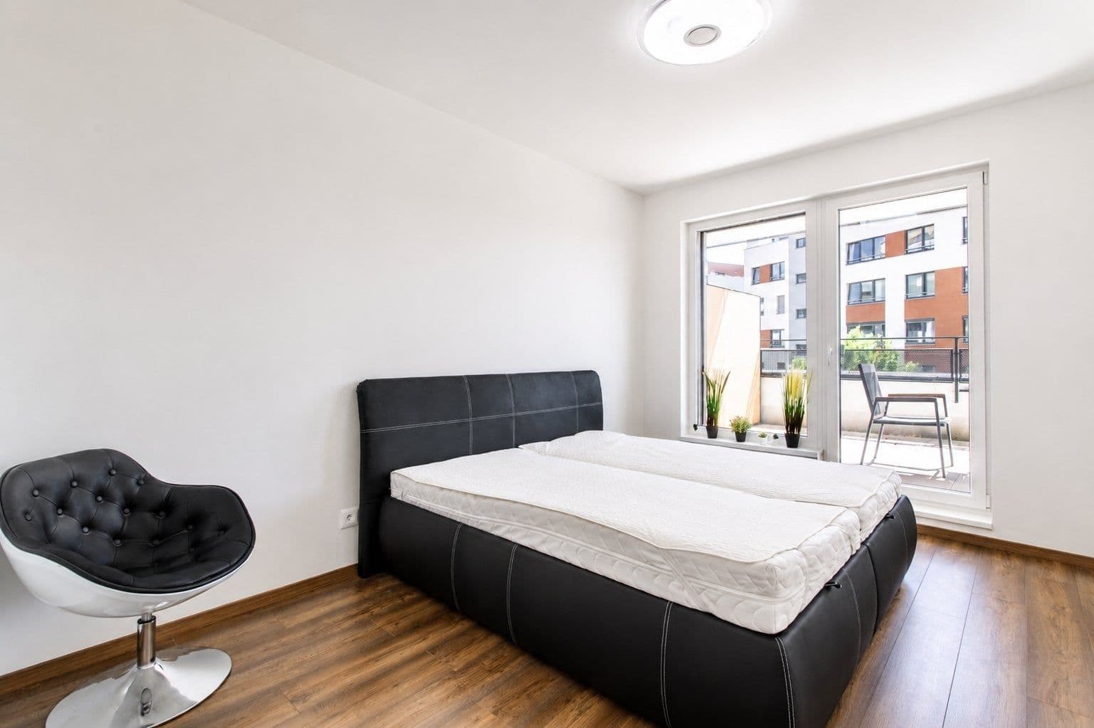 Pronájem bytu 2+kk 56 m², U plynárny, Praha, Praha Pronájem bytu 2+kk 56 m², U plynárny, Praha, Praha
