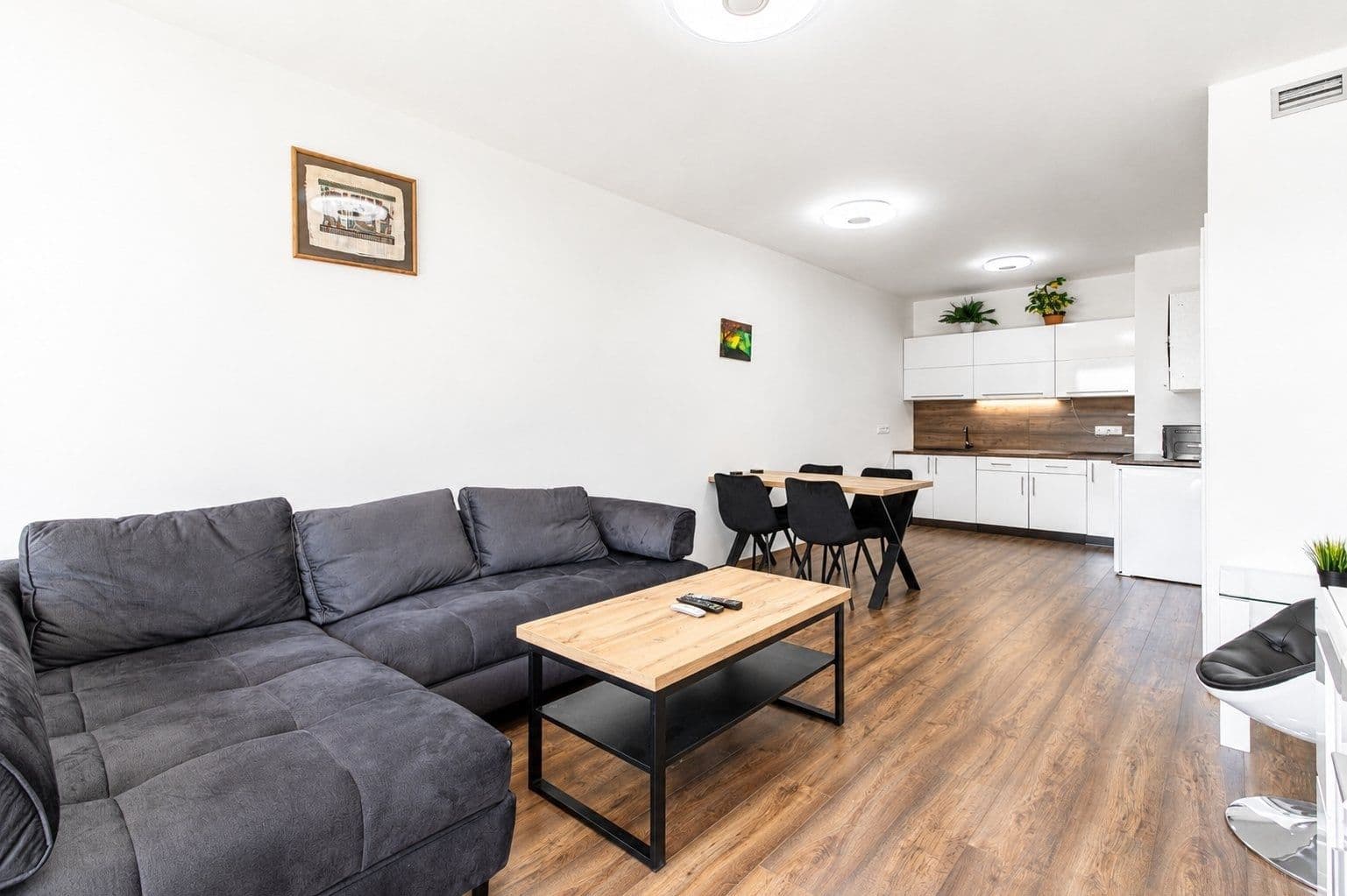 Pronájem bytu 2+kk 56 m², U plynárny, Praha, Praha Pronájem bytu 2+kk 56 m², U plynárny, Praha, Praha