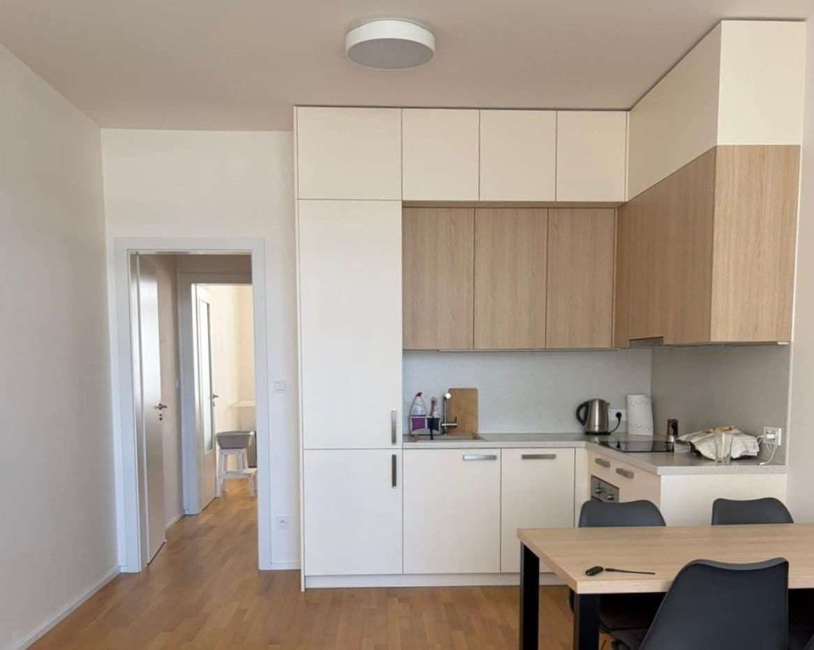 Pronájem bytu 2+kk 46 m², Tusarova, Praha, Praha Pronájem bytu 2+kk 46 m², Tusarova, Praha, Praha