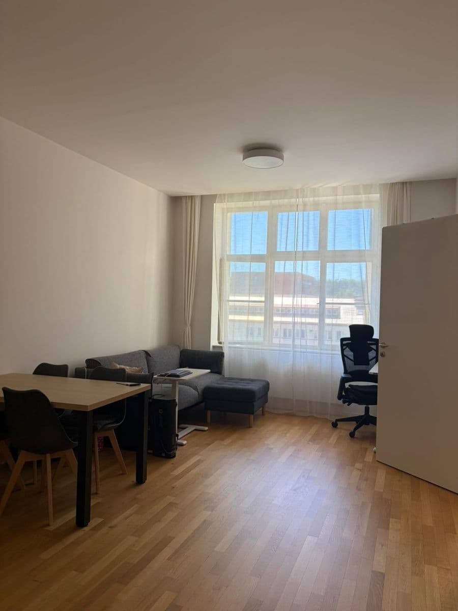 Pronájem bytu 2+kk 46 m², Tusarova, Praha, Praha Pronájem bytu 2+kk 46 m², Tusarova, Praha, Praha