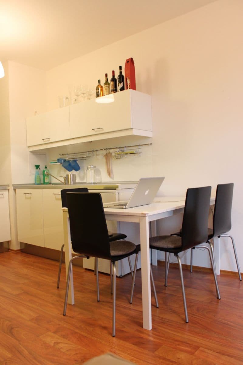 Pronájem bytu 2+kk 49 m², Babická, Praha, Praha Pronájem bytu 2+kk 49 m², Babická, Praha, Praha