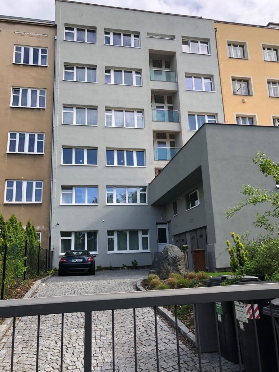 Pronájem bytu 2+kk 60 m², Bělohorská, Praha, Praha Pronájem bytu 2+kk 60 m², Bělohorská, Praha, Praha