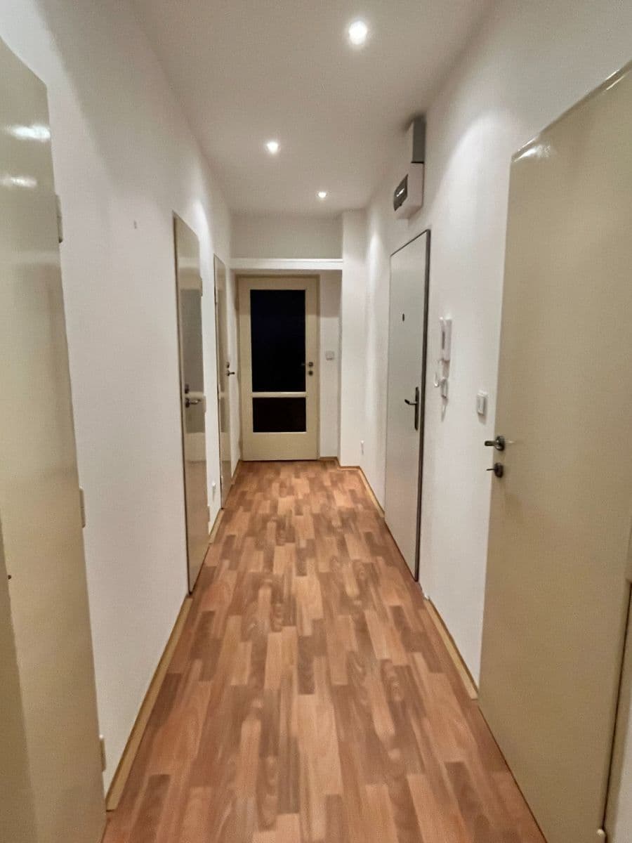 Pronájem bytu 2+kk 60 m², Bělohorská, Praha, Praha Pronájem bytu 2+kk 60 m², Bělohorská, Praha, Praha