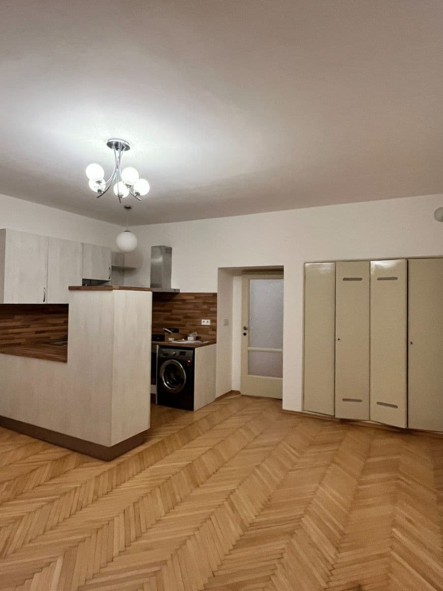 Pronájem bytu 2+kk 60 m², Bělohorská, Praha, Praha Pronájem bytu 2+kk 60 m², Bělohorská, Praha, Praha