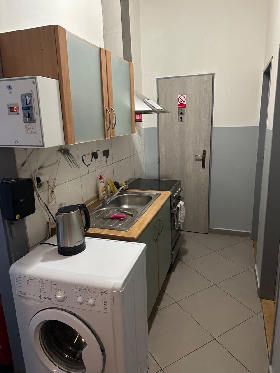 Pronájem bytu 1+kk 14 m², Náchodská, Praha, Praha Pronájem bytu 1+kk 14 m², Náchodská, Praha, Praha