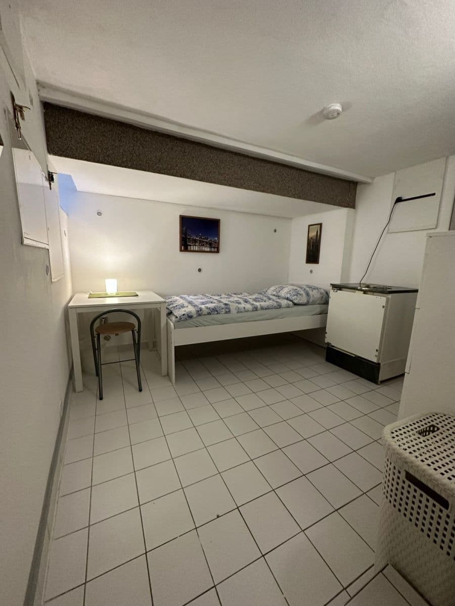 Pronájem bytu 1+kk 14 m², Náchodská, Praha, Praha Pronájem bytu 1+kk 14 m², Náchodská, Praha, Praha