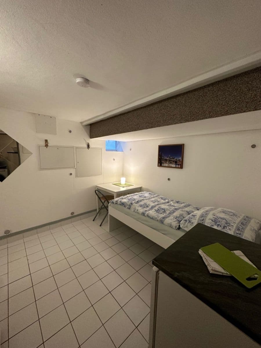Pronájem bytu 1+kk 14 m², Náchodská, Praha, Praha Pronájem bytu 1+kk 14 m², Náchodská, Praha, Praha