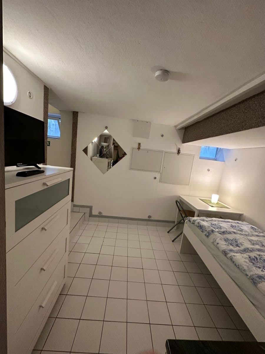 Pronájem bytu 1+kk 14 m², Náchodská, Praha, Praha Pronájem bytu 1+kk 14 m², Náchodská, Praha, Praha