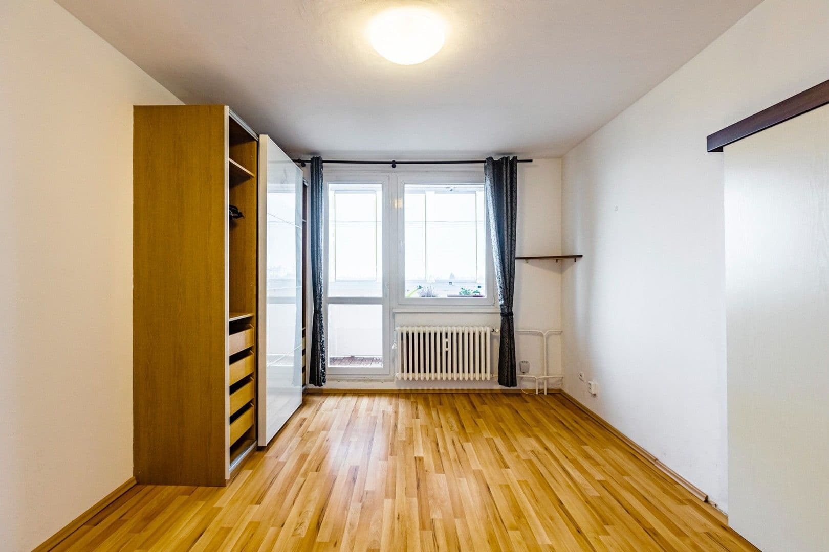 Pronájem bytu 1+1 35 m², Dobratická, Praha, Praha Pronájem bytu 1+1 35 m², Dobratická, Praha, Praha