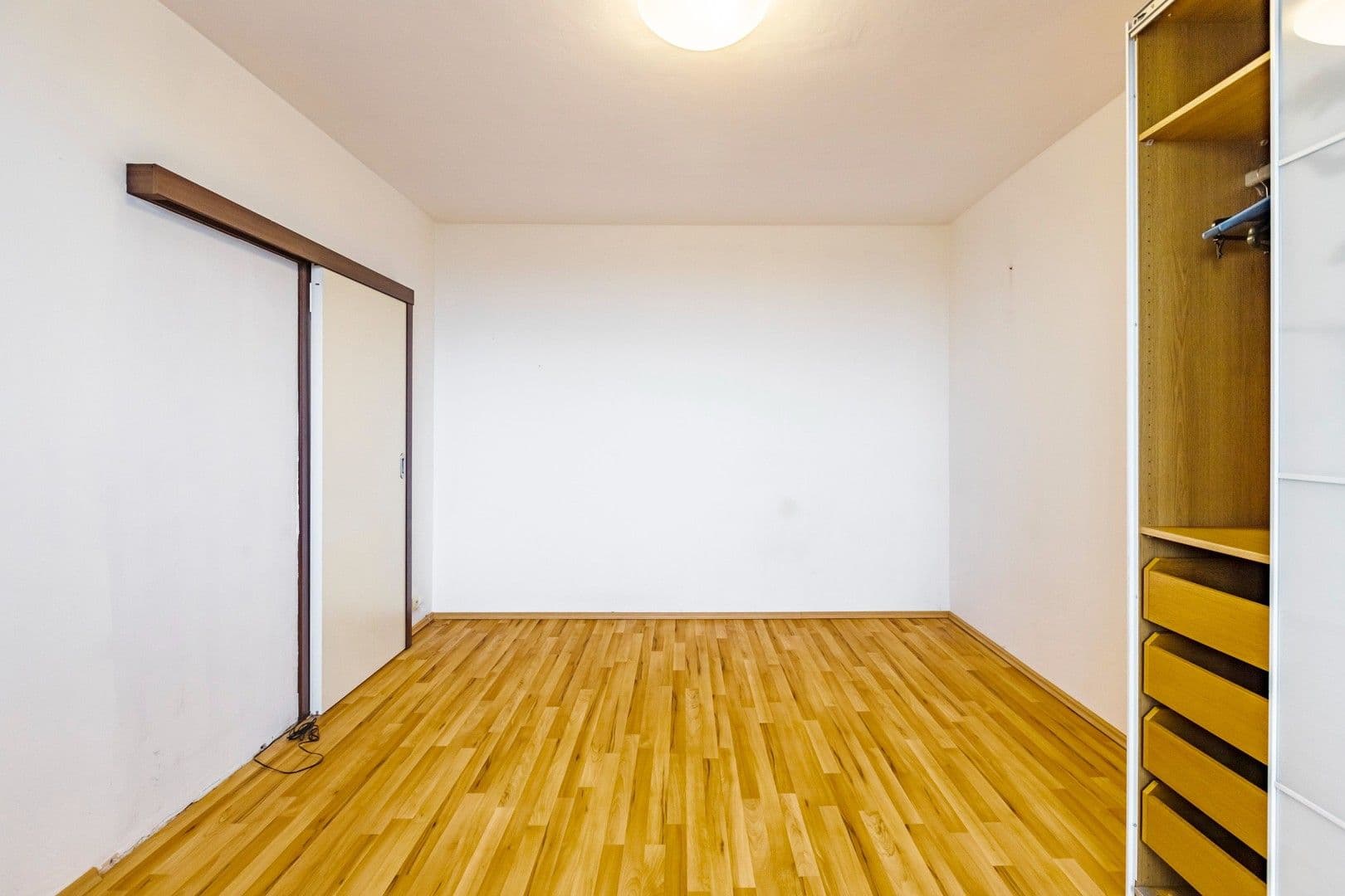 Pronájem bytu 1+1 35 m², Dobratická, Praha, Praha Pronájem bytu 1+1 35 m², Dobratická, Praha, Praha