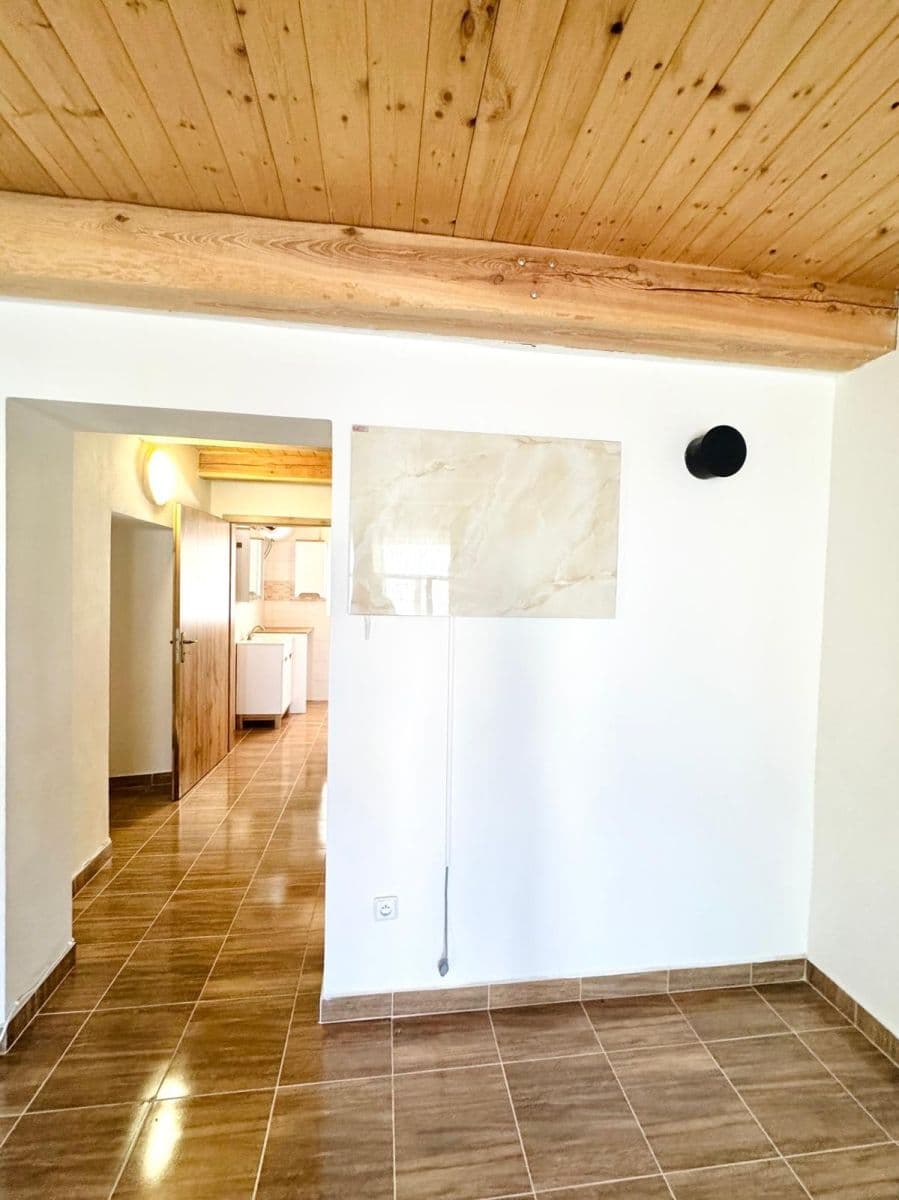 Pronájem bytu 1+1 34 m², náměstí Míru, Heřmanův Městec, Pardubický kraj Pronájem bytu 1+1 34 m², náměstí Míru, Heřmanův Městec, Pardubický kraj