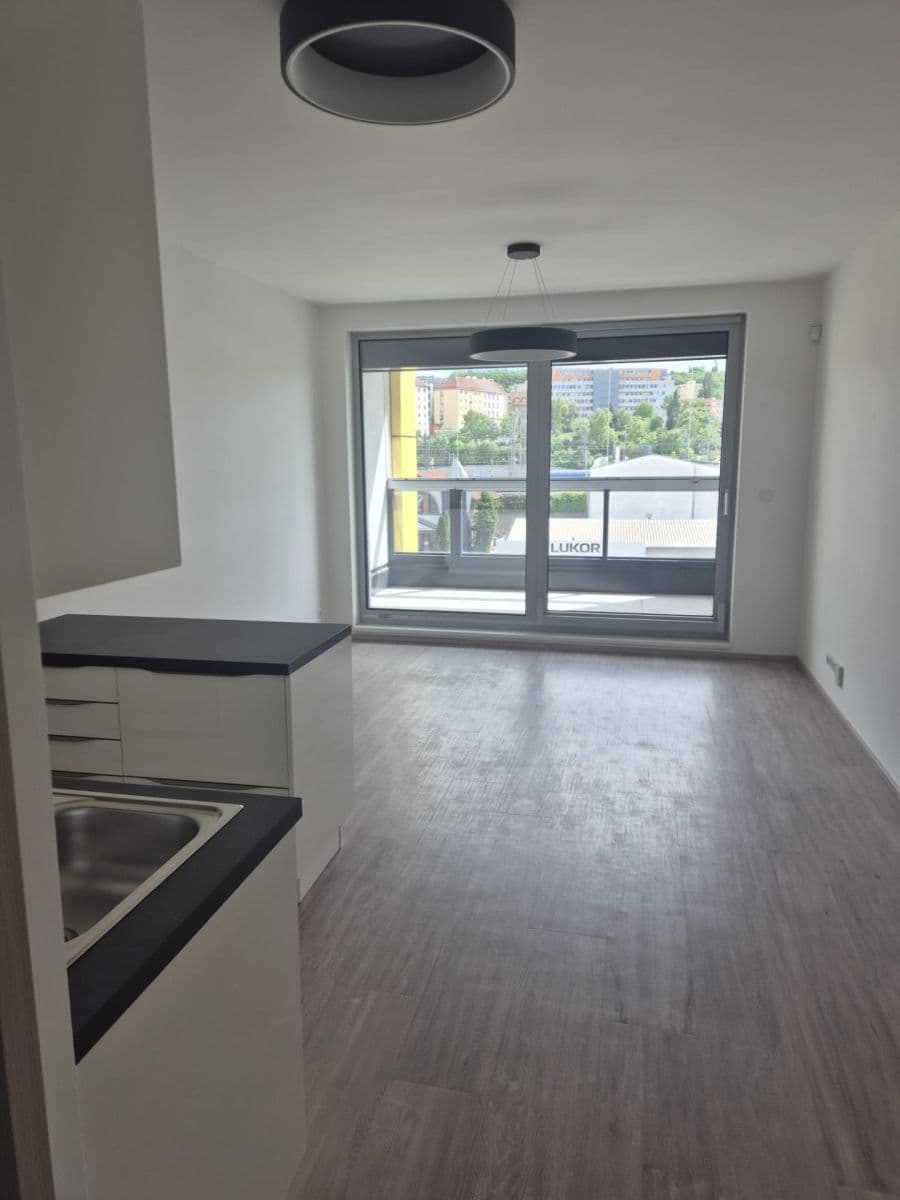 Pronájem bytu 1+kk 32 m², Kurta Konráda, Praha, Praha Pronájem bytu 1+kk 32 m², Kurta Konráda, Praha, Praha
